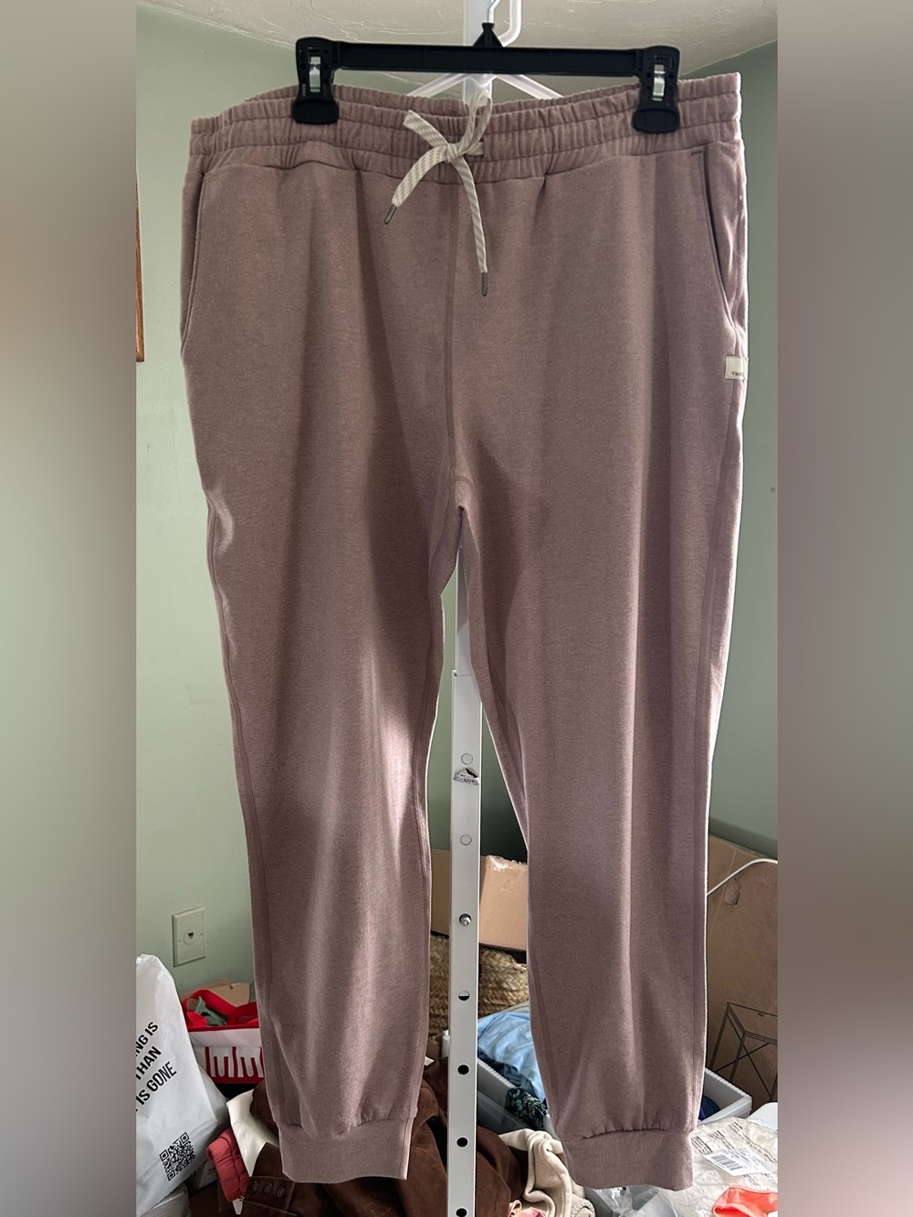 Vuori Jogger Sweatpants in a light Brown color
NWOT